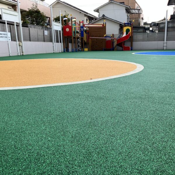 ゴムチップ舗装　ソフトグラウンド
