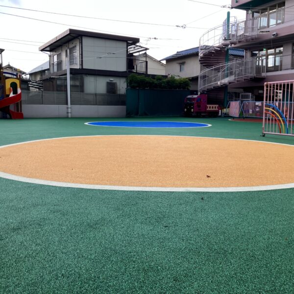 ゴムチップ舗装　ソフトグラウンド