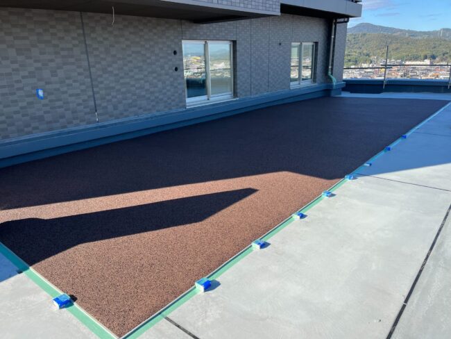 ゴムチップ舗装　ソフトグラウンド