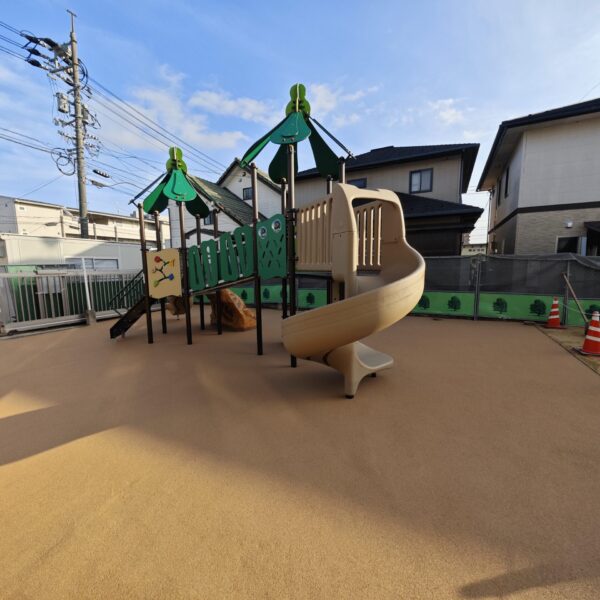 ゴムチップ舗装　ソフトグラウンド