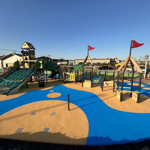 神奈川県鎌倉市 公園施設5 ゴムチップ舗装 ソフトグラウンド