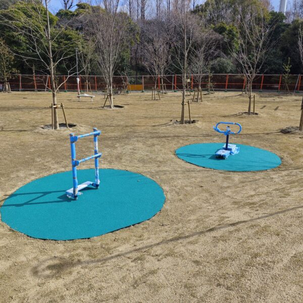 大阪府守口市 公園施設3 ゴムチップ舗装 ソフトグラウンドシリーズ