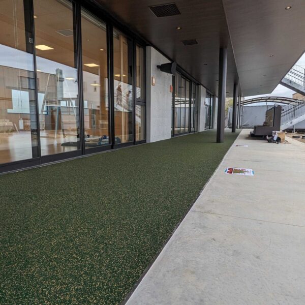 ゴムチップ舗装　ソフトグラウンド