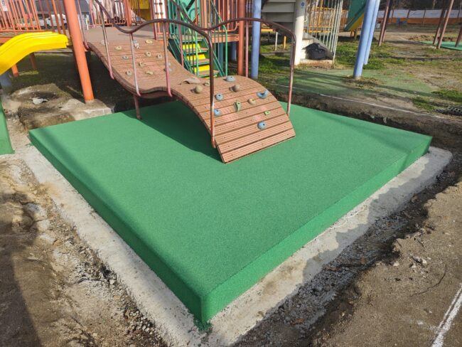 ゴムチップ舗装　ソフトグラウンド