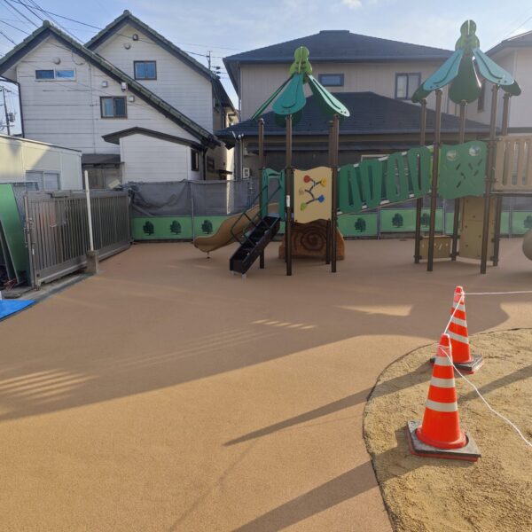 ゴムチップ舗装　ソフトグラウンド