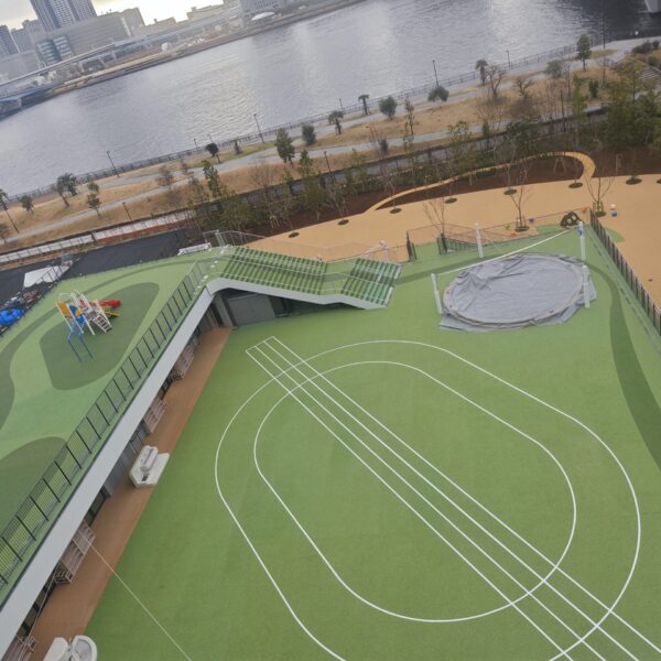 ゴムチップ舗装　ソフトグラウンド