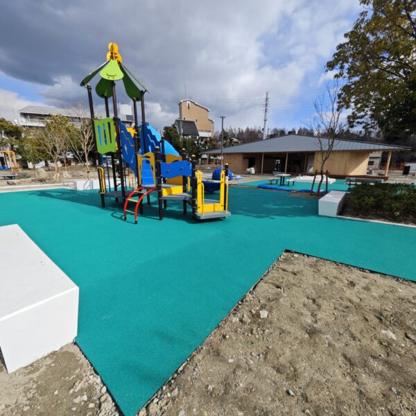 ゴムチップ舗装　ソフトグラウンド