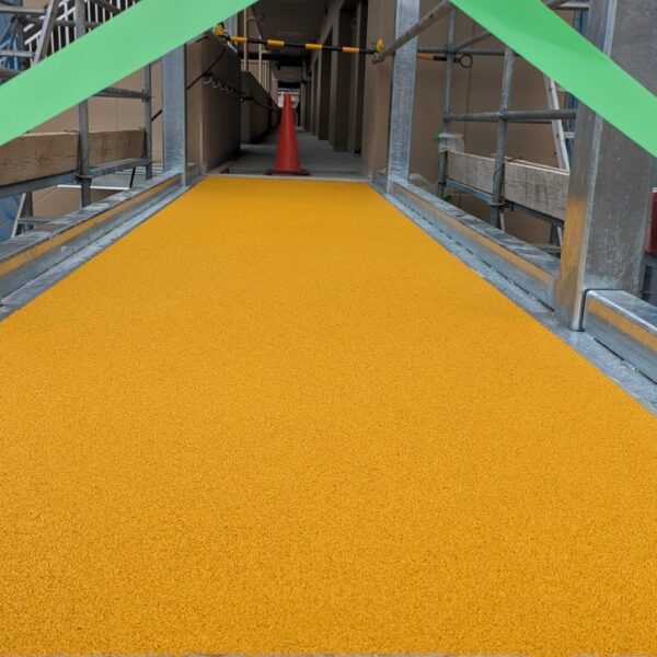 ゴムチップ舗装　ソフトグラウンド