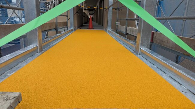 ゴムチップ舗装　ソフトグラウンド