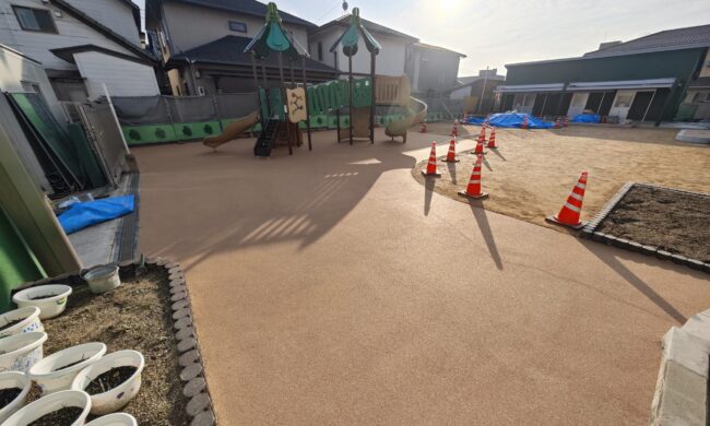 ゴムチップ舗装　ソフトグラウンド