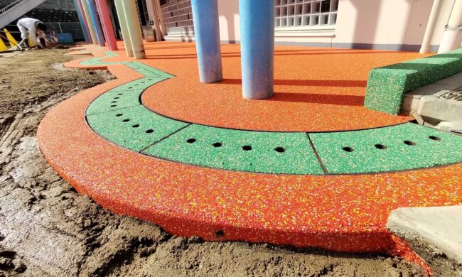 ゴムチップ舗装　ソフトグラウンド