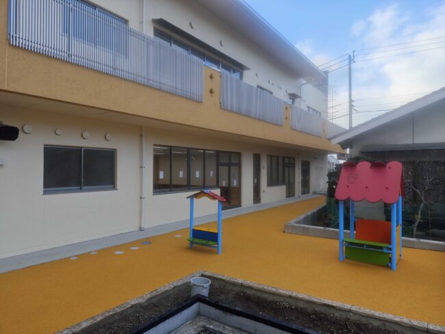 ゴムチップ舗装　ソフトグラウンド