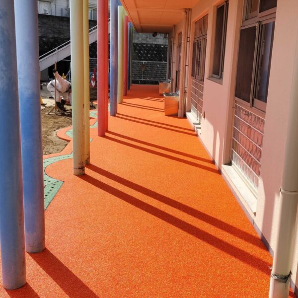 ゴムチップ舗装　ソフトグラウンド