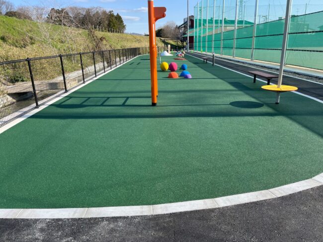 ゴムチップ舗装　ソフトグラウンド