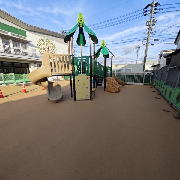 ゴムチップ舗装　ソフトグラウンド