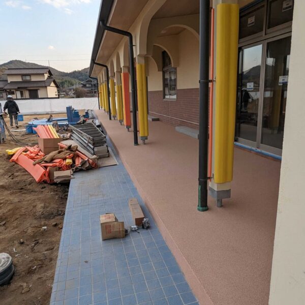 ゴムチップ舗装　ソフトグラウンド