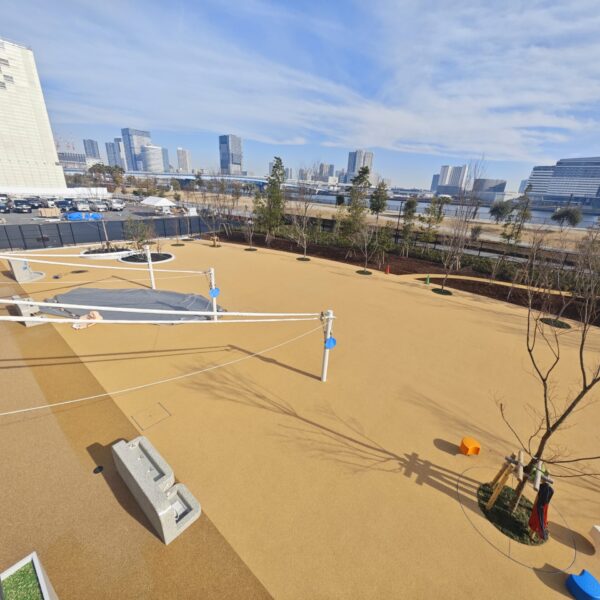 ゴムチップ舗装　ソフトグラウンド