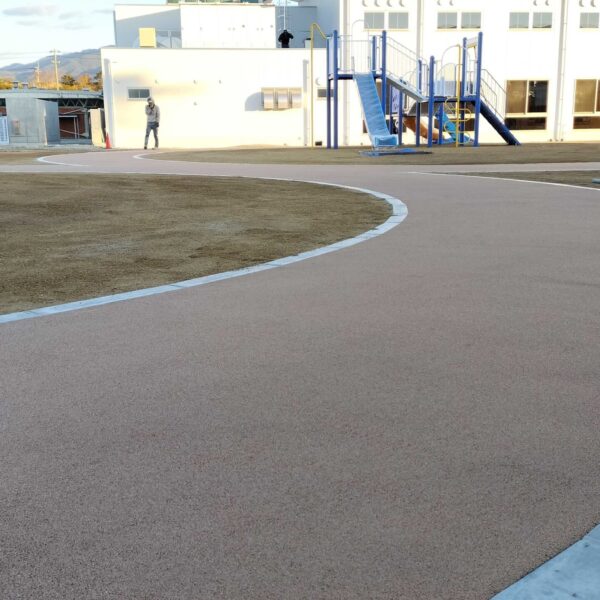 ゴムチップ舗装　ソフトグラウンド