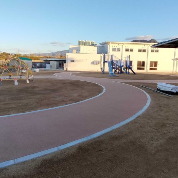 ゴムチップ舗装　ソフトグラウンド