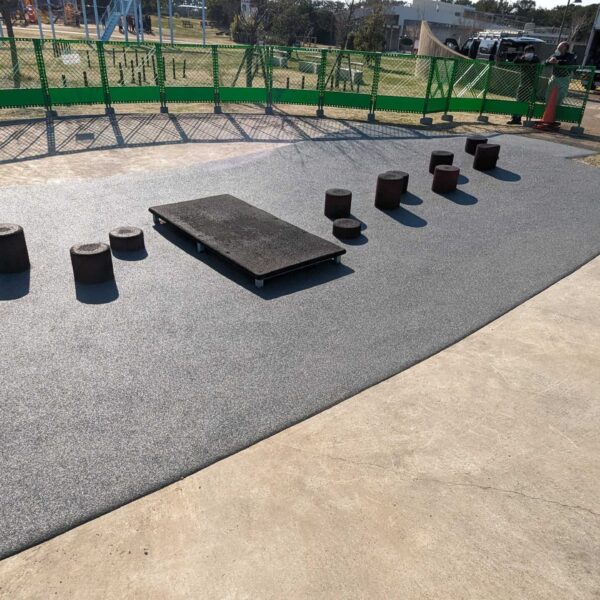 徳島県松茂町 公園施設8 ゴムチップ舗装 ソフトグラウンド