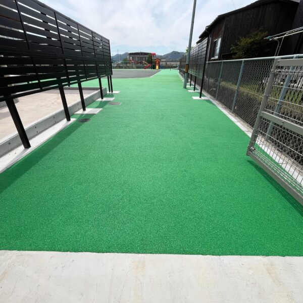 ゴムチップ舗装　ソフトグラウンド