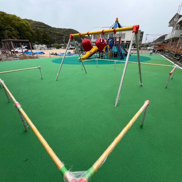 和歌山県日高町 公園施設3 ゴムチップ舗装 ソフトグラウンド