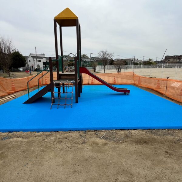 ゴムチップ舗装　ソフトグラウンド