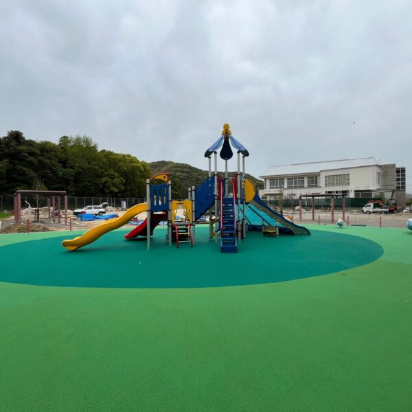 和歌山県日高町 公園施設5 ゴムチップ舗装 ソフトグラウンド