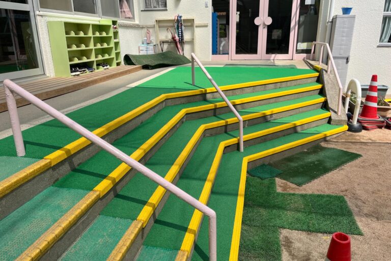 ゴムチップ舗装　ソフトグラウンド