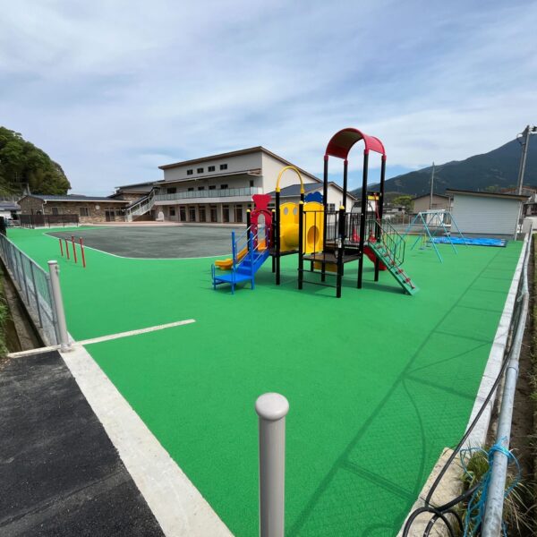 ゴムチップ舗装　ソフトグラウンド