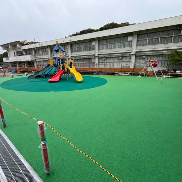 和歌山県日高町 公園施設 ゴムチップ舗装 ソフトグラウンド