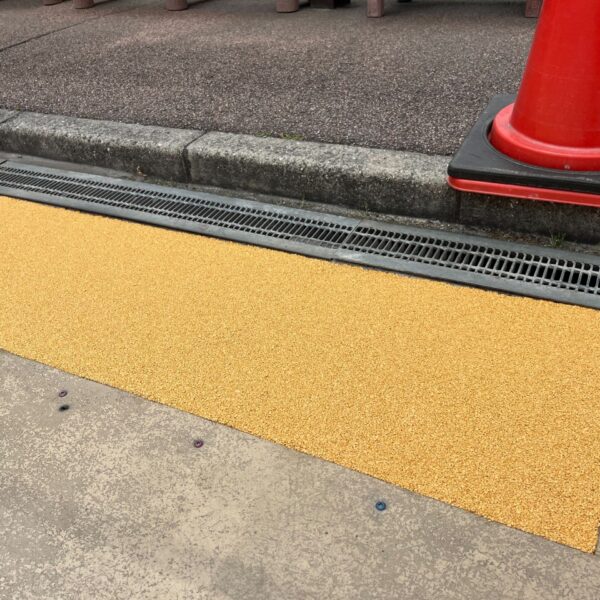 岡山県倉敷市 保育施設 ゴムチップ舗装 ソフトグラウンド