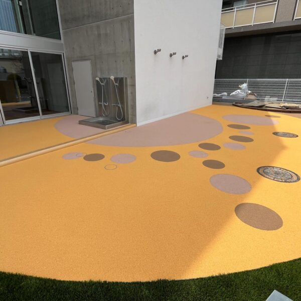 ゴムチップ舗装　ソフトグラウンド