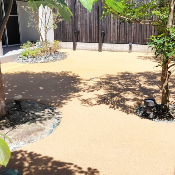 ゴムチップ舗装　ソフトグラウンド現場施工