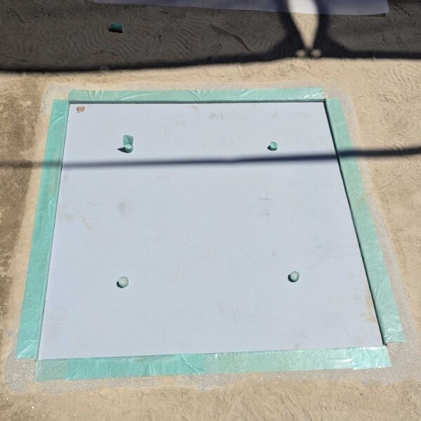 ゴムチップ舗装　ソフトグラウンド標準タイプ　溝蓋