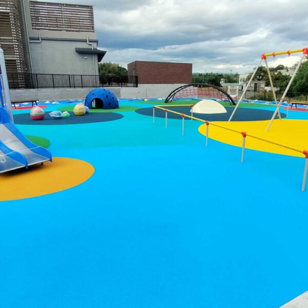 ゴムチップ舗装　ソフトグラウンド厚塗りタイプ