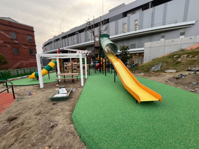 ゴムチップ舗装　ソフトグラウンド厚塗りタイプ