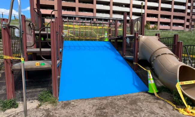 ゴムチップ舗装　ソフトグラウンド厚塗りタイプ