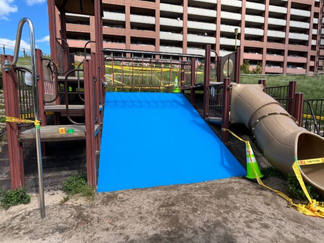 ゴムチップ舗装　ソフトグラウンド厚塗りタイプ