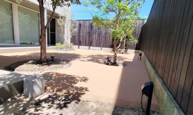 ゴムチップ舗装　ソフトグラウンド厚塗りタイプ