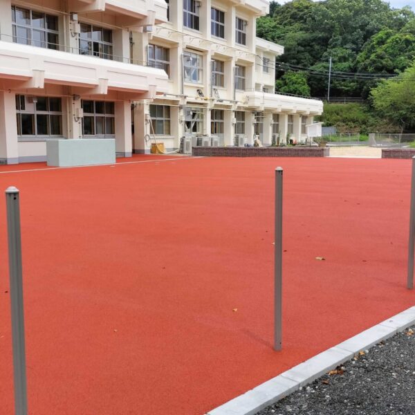 ゴムチップ舗装　ソフトグラウンド現場施工
