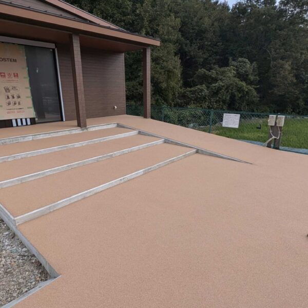 ゴムチップ舗装　ソフトグラウンド標準タイプ