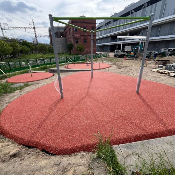 大阪府堺市 商業施設3 ゴムチップ舗装 ソフトグラウンド厚塗りタイプ