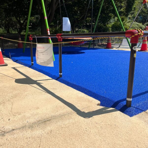 ゴムチップ舗装　ソフトグラウンド厚塗りタイプ