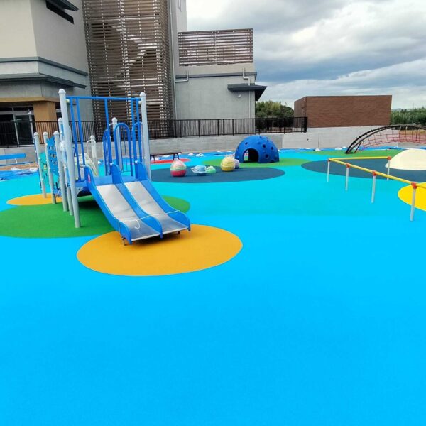 ゴムチップ舗装　ソフトグラウンド厚塗りタイプ