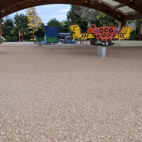 ゴムチップ舗装　ソフトグラウンド標準タイプ