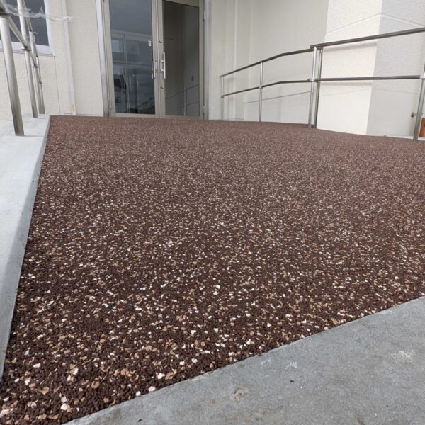 ゴムチップ舗装　ソフトグラウンド標準タイプ