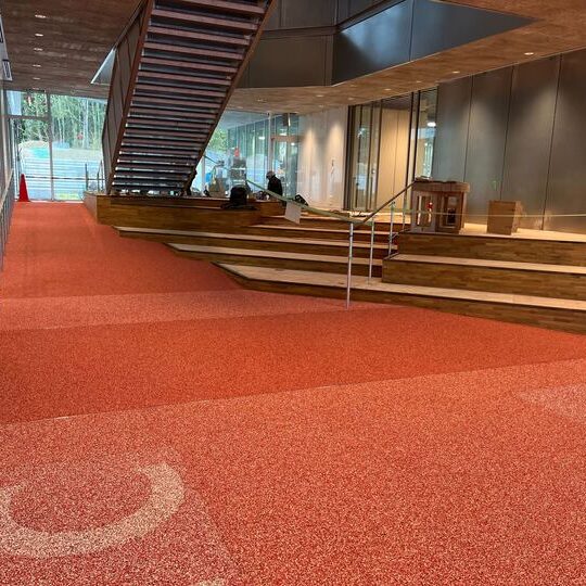 ソフトグラウンド標準タイプ　ゴムチップ　ゴムチップ舗装