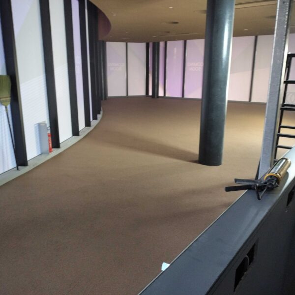 ソフトグラウンド標準タイプ　ゴムチップ　ゴムチップ舗装