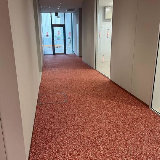 ソフトグラウンド標準タイプ　ゴムチップ　ゴムチップ舗装